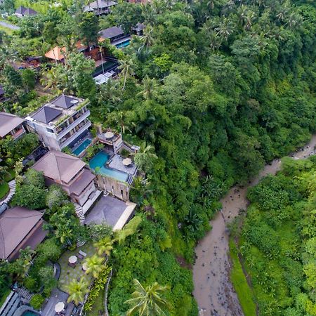 Ubud Paras Villa ภายนอก รูปภาพ