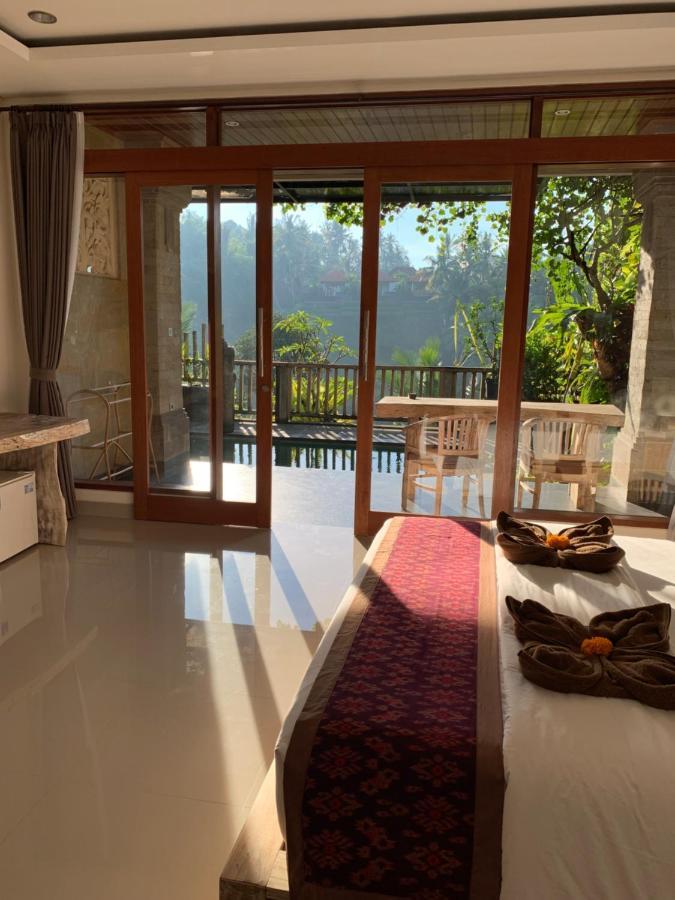 Ubud Paras Villa ภายนอก รูปภาพ