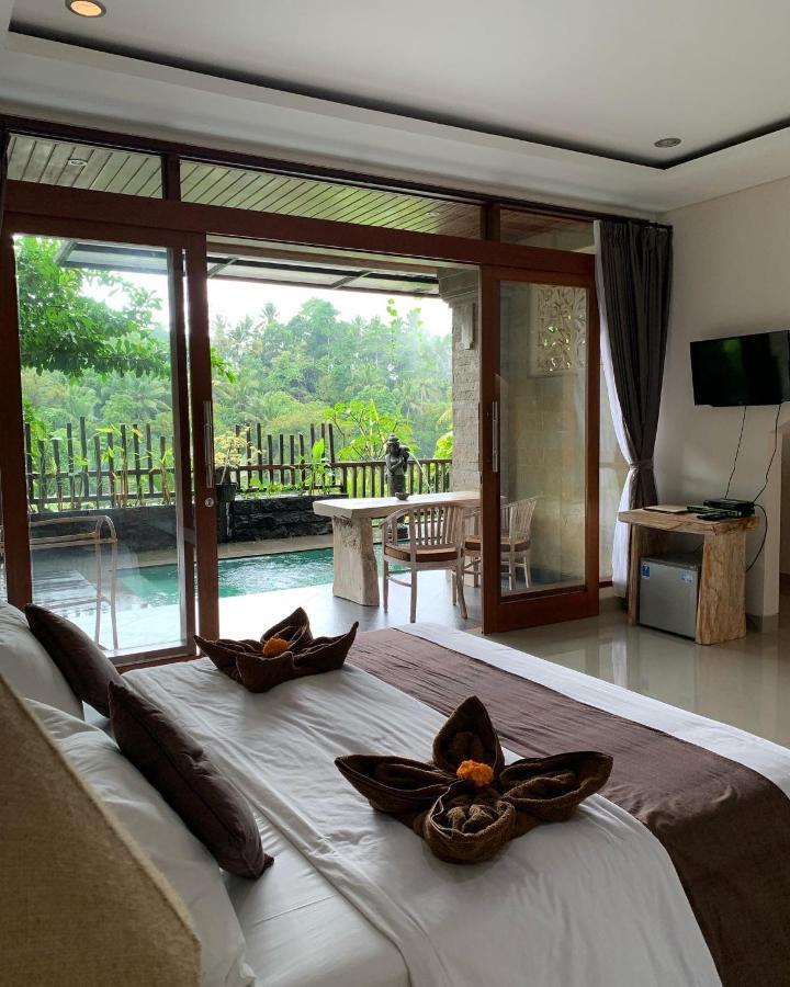 Ubud Paras Villa ภายนอก รูปภาพ