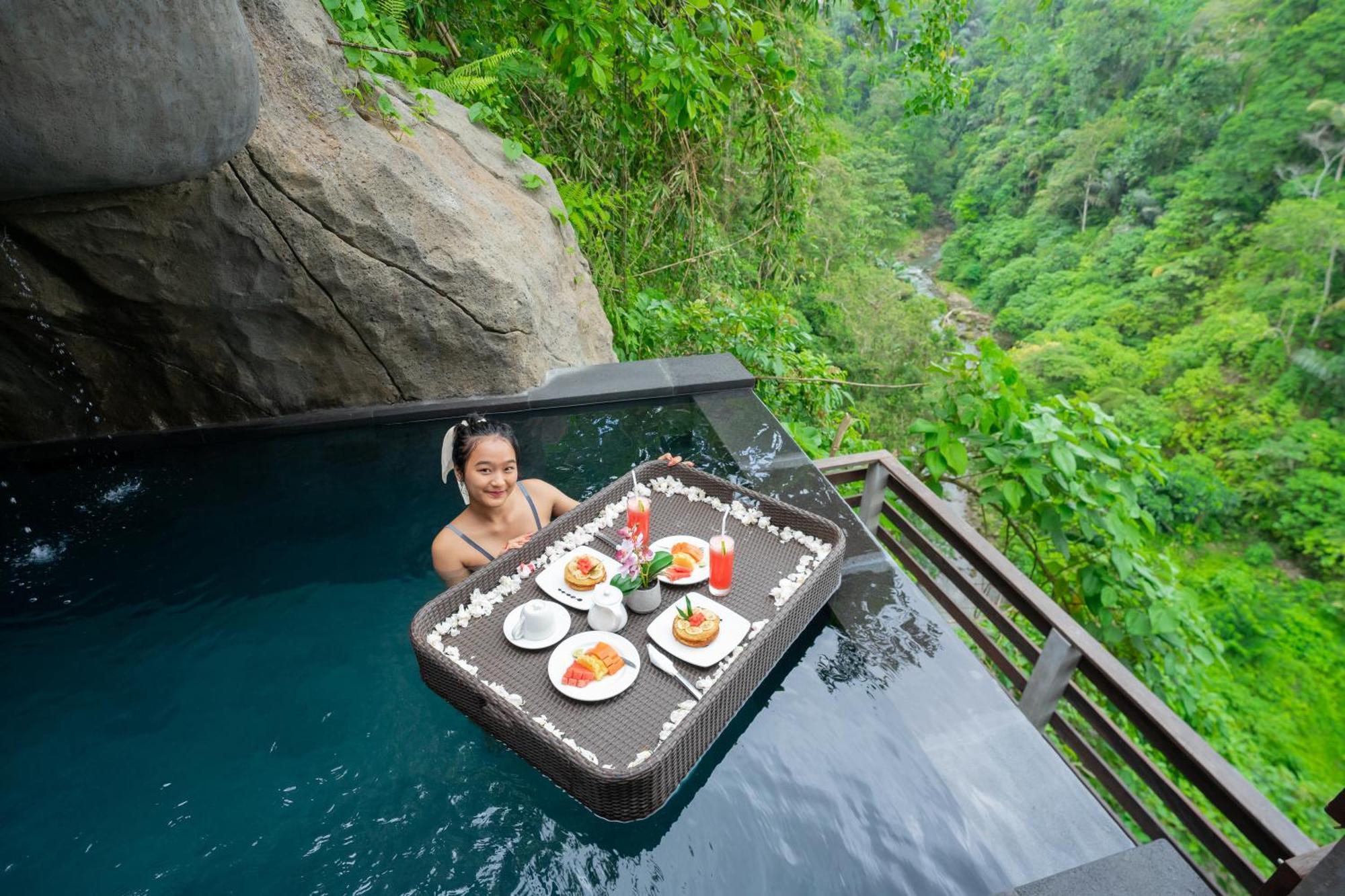 Ubud Paras Villa ภายนอก รูปภาพ