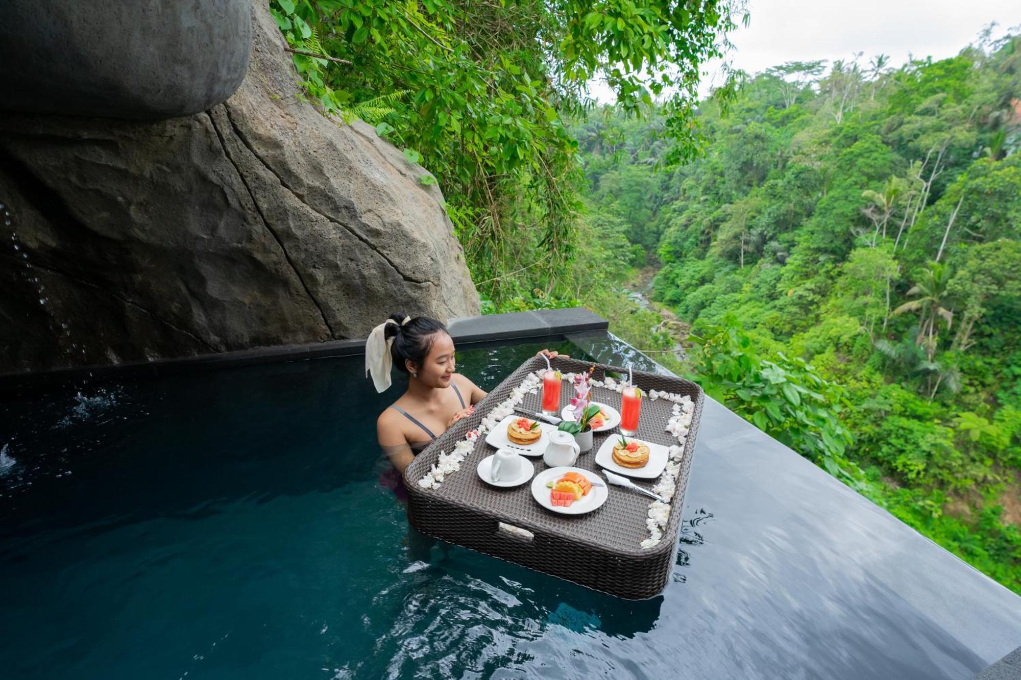 Ubud Paras Villa ภายนอก รูปภาพ