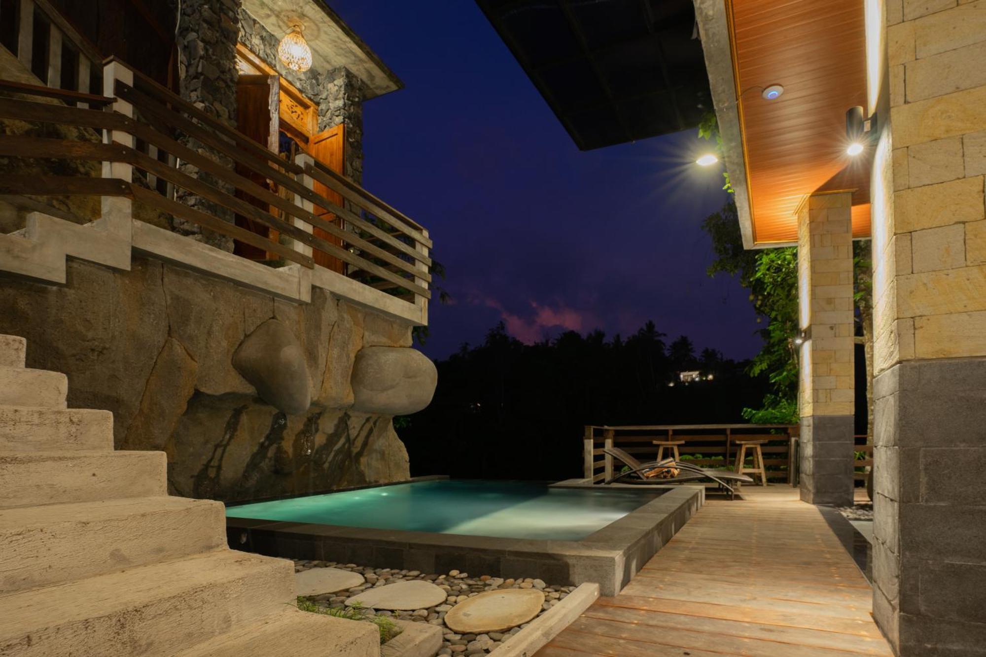 Ubud Paras Villa ภายนอก รูปภาพ