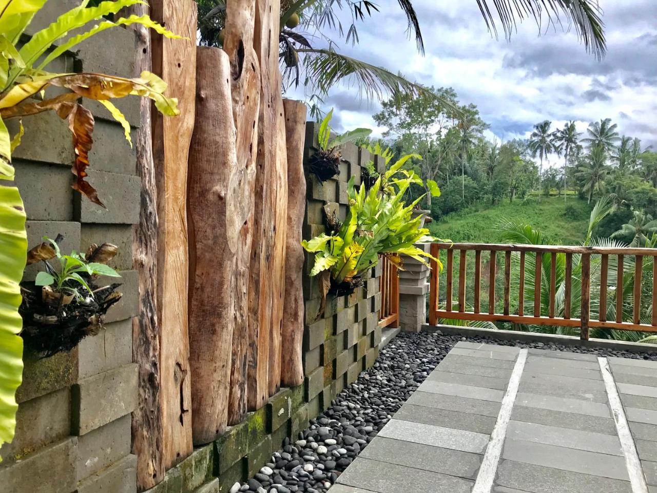 Ubud Paras Villa ภายนอก รูปภาพ