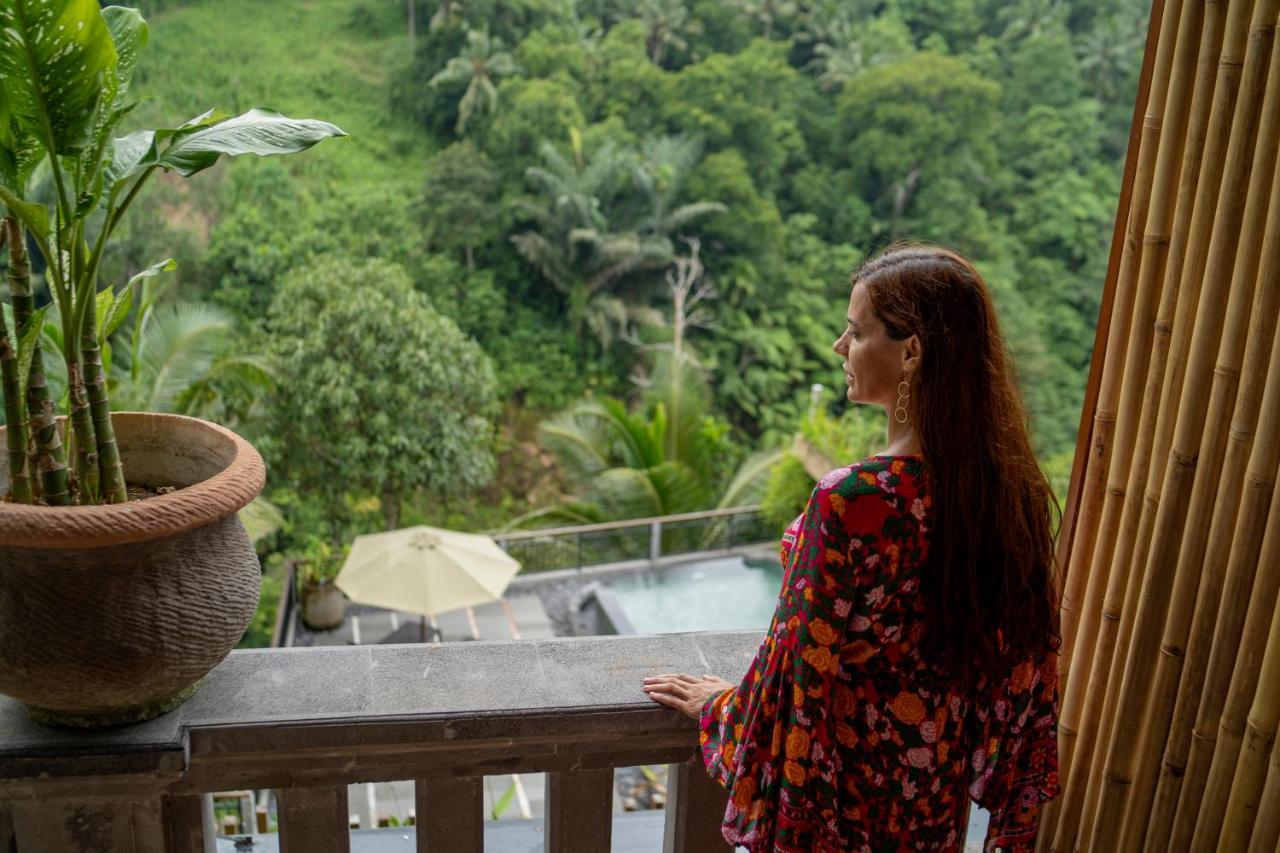 Ubud Paras Villa ภายนอก รูปภาพ