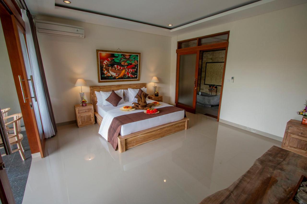 Ubud Paras Villa ภายนอก รูปภาพ
