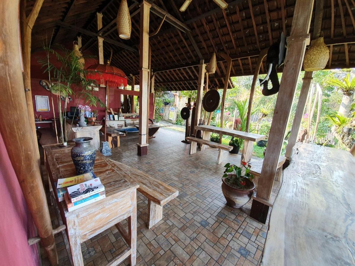 Ubud Paras Villa ภายนอก รูปภาพ